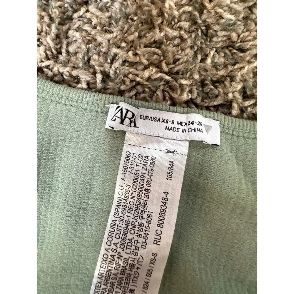 Chic Zara Crop Top - Gently Worn, Perfect for XS/S